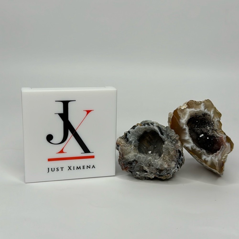 JX Just Ximena,  Sparkling Champagne Highlighter!